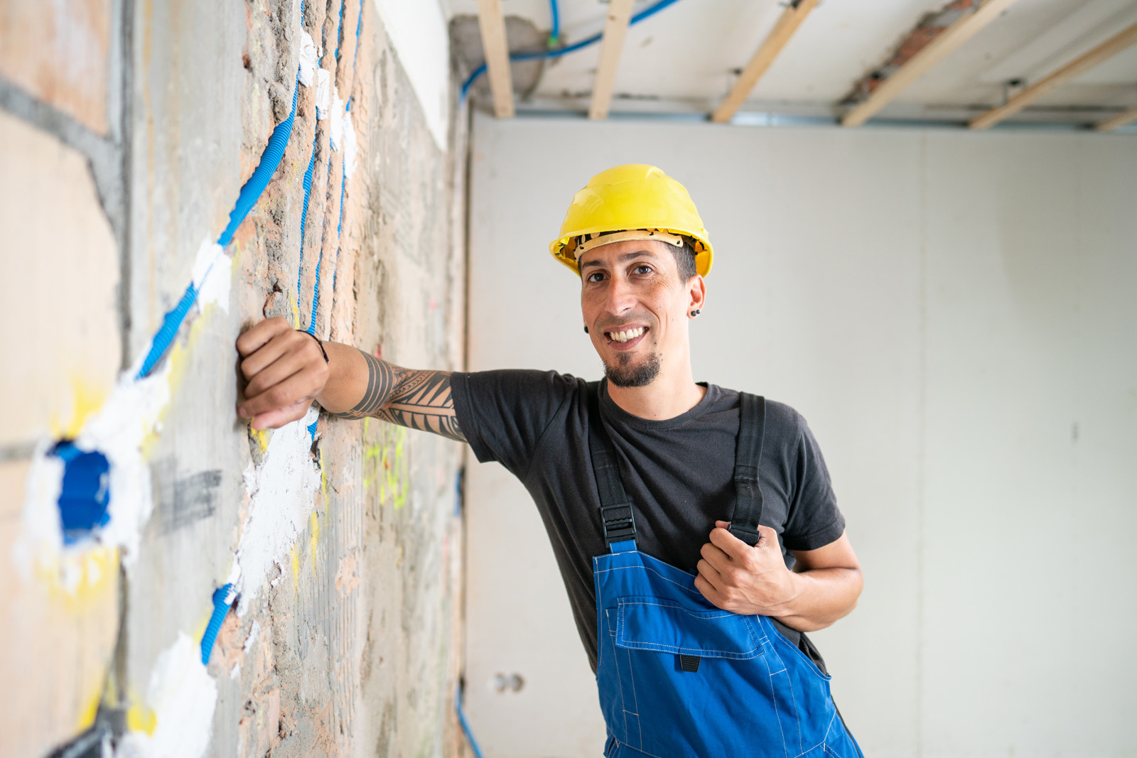 Mann auf Baustelle Mann auf Baustelle